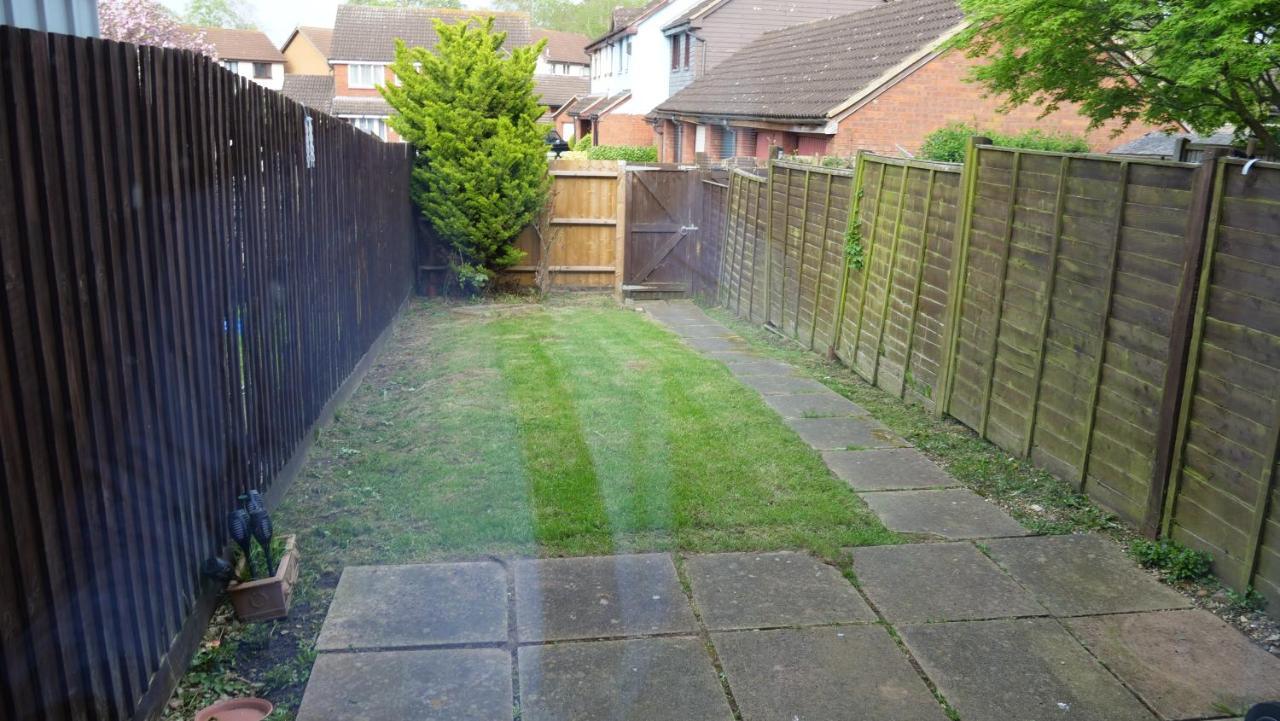 Milton Keynes Luxury Short Stay House With Wifi And Free Parking Wolverton (Buckinghamshire) Exterior foto