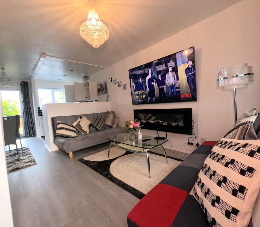 Milton Keynes Luxury Short Stay House With Wifi And Free Parking Wolverton (Buckinghamshire) Exterior foto