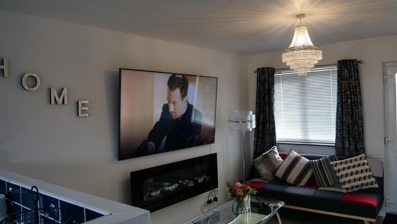 Milton Keynes Luxury Short Stay House With Wifi And Free Parking Wolverton (Buckinghamshire) Exterior foto