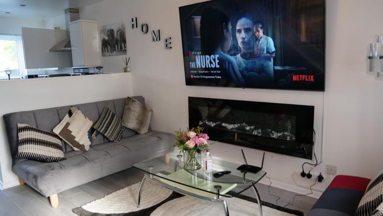 Milton Keynes Luxury Short Stay House With Wifi And Free Parking Wolverton (Buckinghamshire) Exterior foto