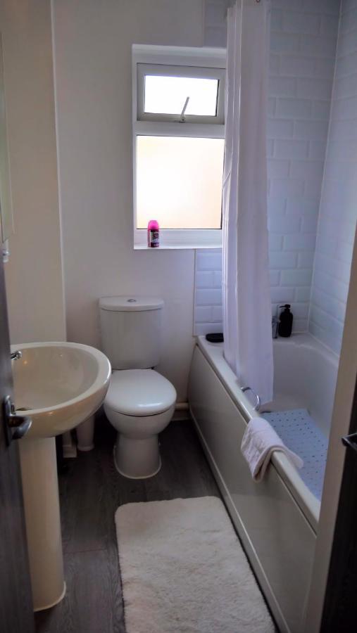 Milton Keynes Luxury Short Stay House With Wifi And Free Parking Wolverton (Buckinghamshire) Exterior foto