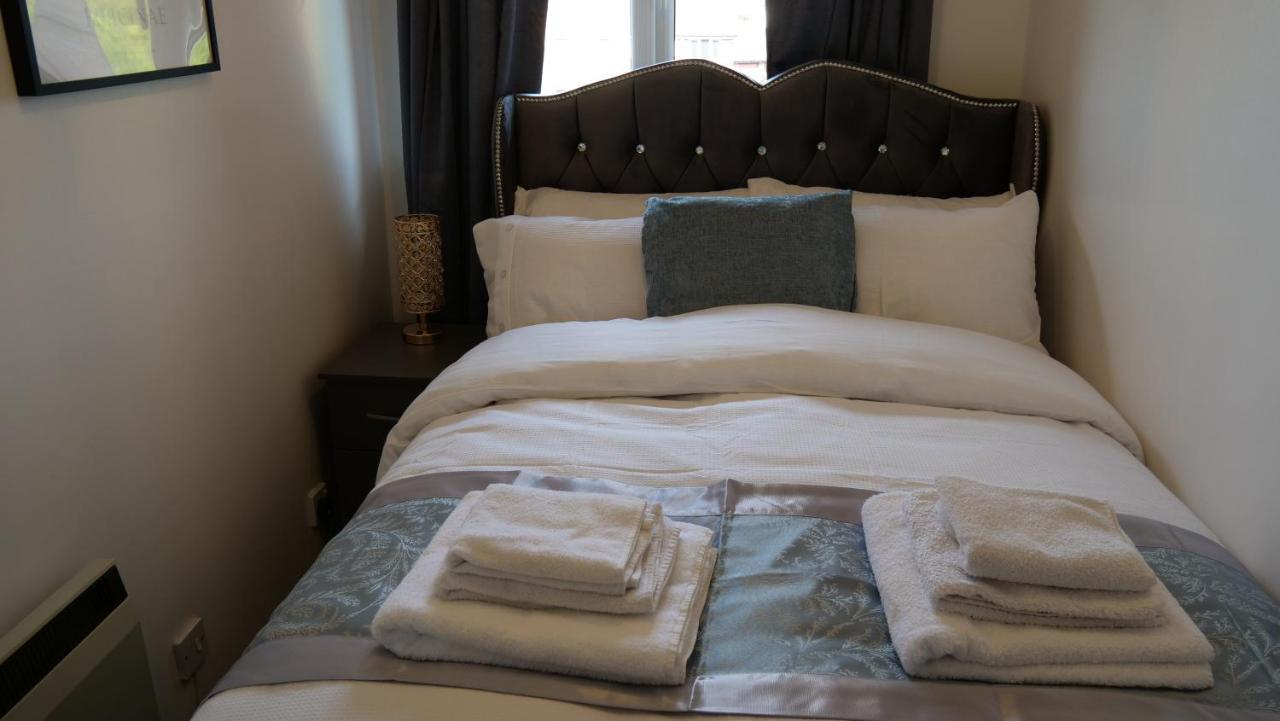 Milton Keynes Luxury Short Stay House With Wifi And Free Parking Wolverton (Buckinghamshire) Exterior foto